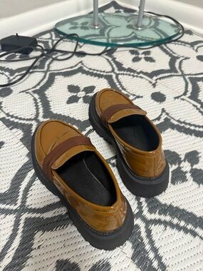 Patent Leather Platform Loafers in Cognac Brown